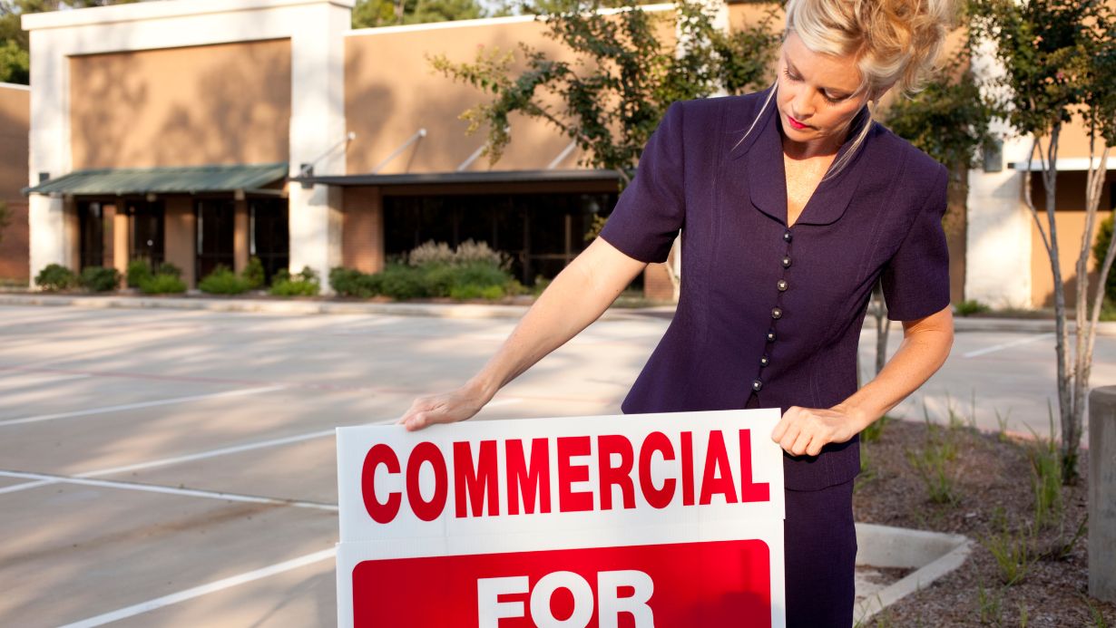 You are currently viewing How to Value Your Commercial Property for Sale: A Comprehensive Guide